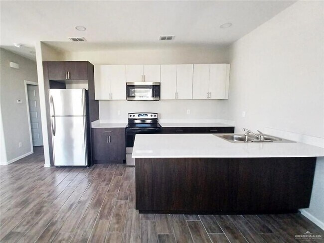 Photo - 1014 E Starr Rd Unidad A