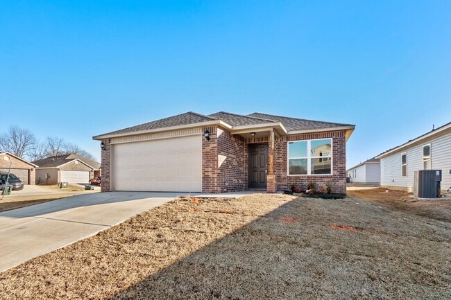 Photo - Brand new 3 bedroom, 2 bathroom home in Fayetteville, Arkansas