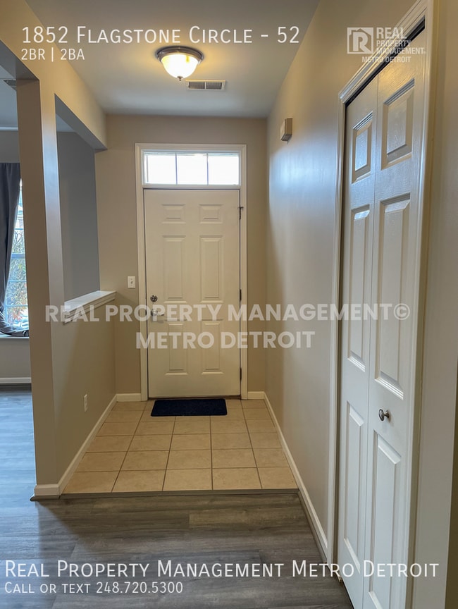 Photo - 1852 Flagstone Cir