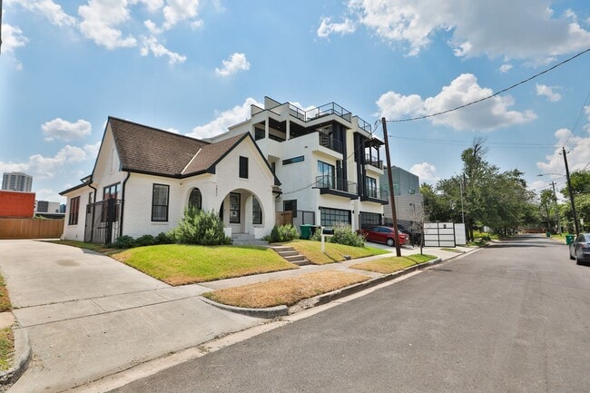 Building Photo - 1842 Palm St