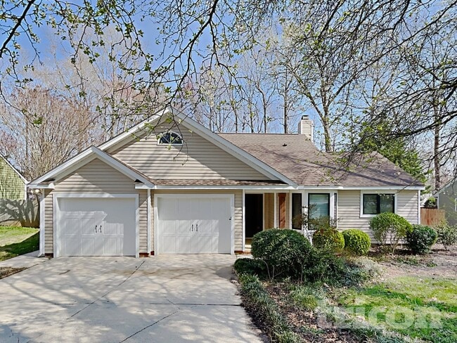 511 Lisa Carol Dr
