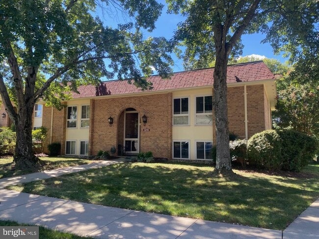 Building Photo - 3215 S Leisure World Blvd Unit 101-2 Rental