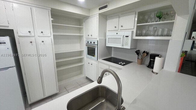 3505 S Ocean Dr Unit 1405