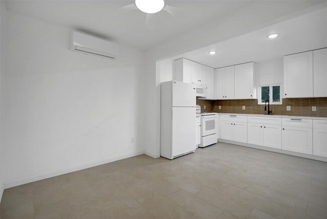 Photo - 314 County Rd 3570