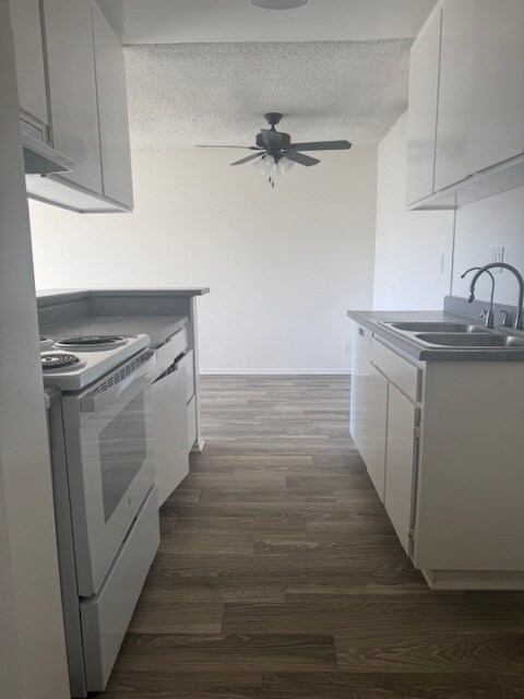Building Photo - Encino Oakbrook Rental