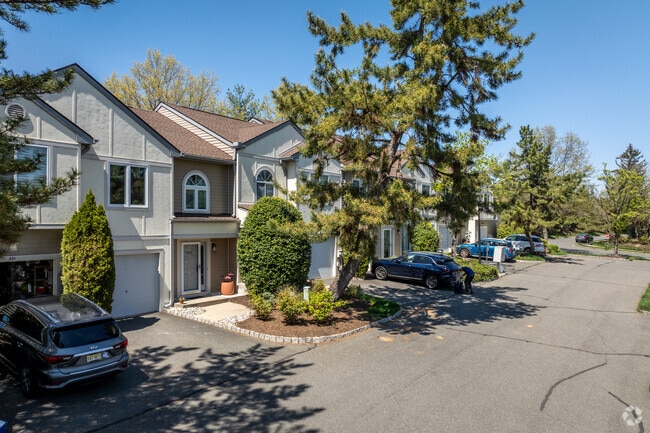 Photo - Springfield Park Place Condo Association