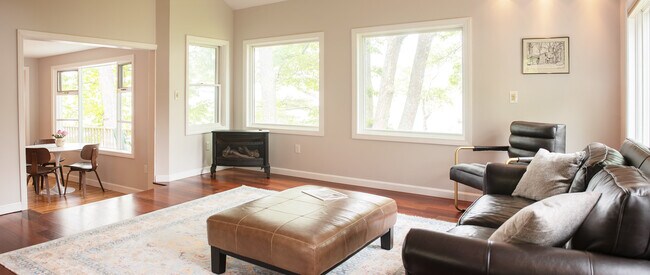 Photo - 18 Sandy Beach Rd