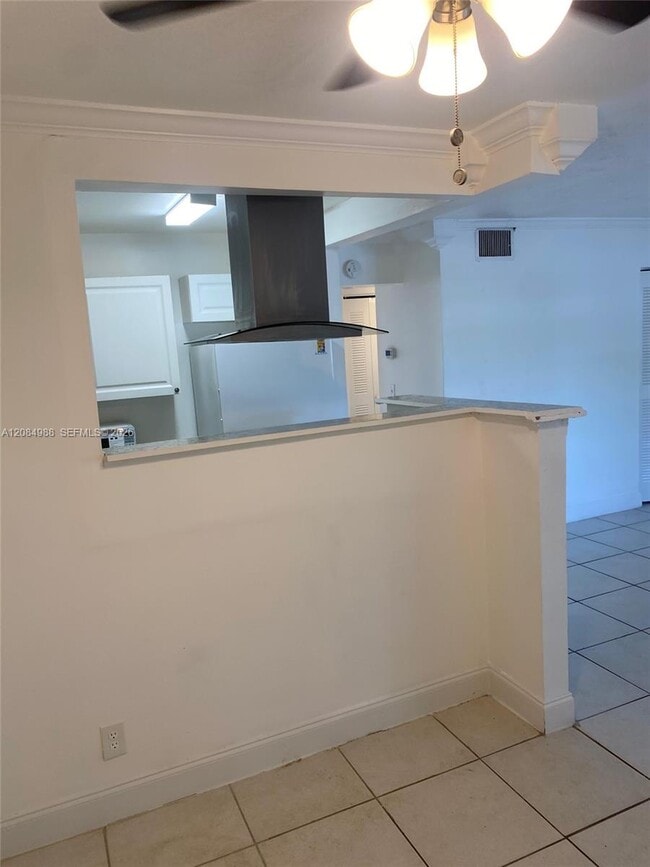 Building Photo - 3016 Coral Ridge Dr Unit 113B