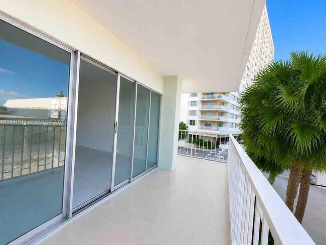 Photo - 500 Bayview Dr Unit 232