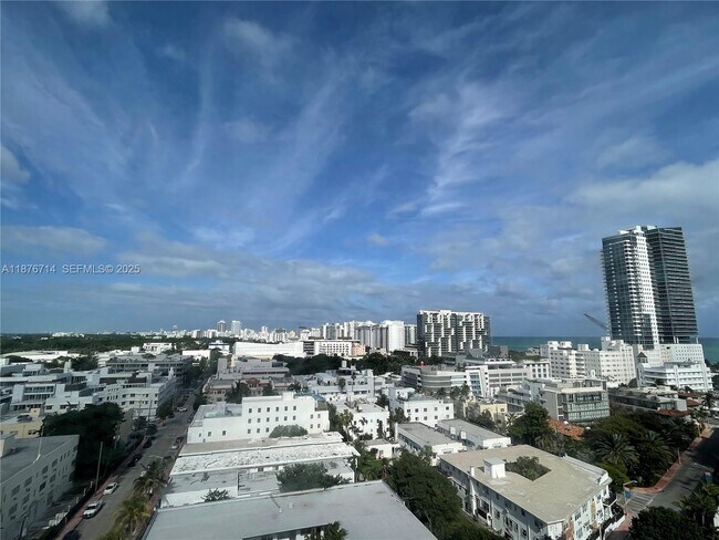 Photo - 1881 Washington Ave Unidad 15C