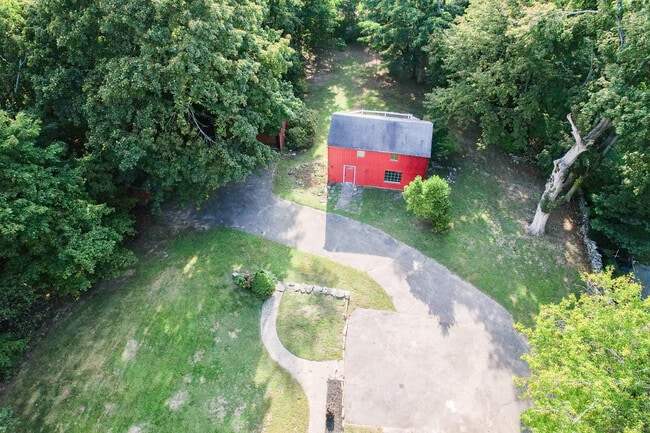 Photo - 2921 Nichols Ave