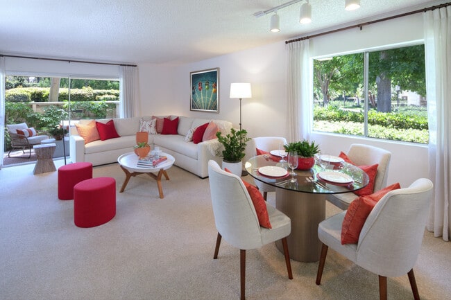 Turtle Rock Vista Apartment Homes