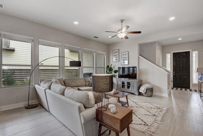 Photo - 1704 Frontier Valley Dr