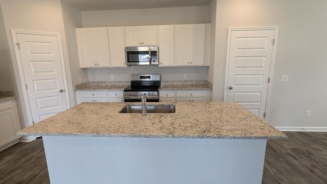 Photo - 109 Bottlebrush Dr