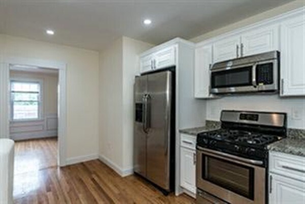 Photo - 51 Leamington Rd Unit 2