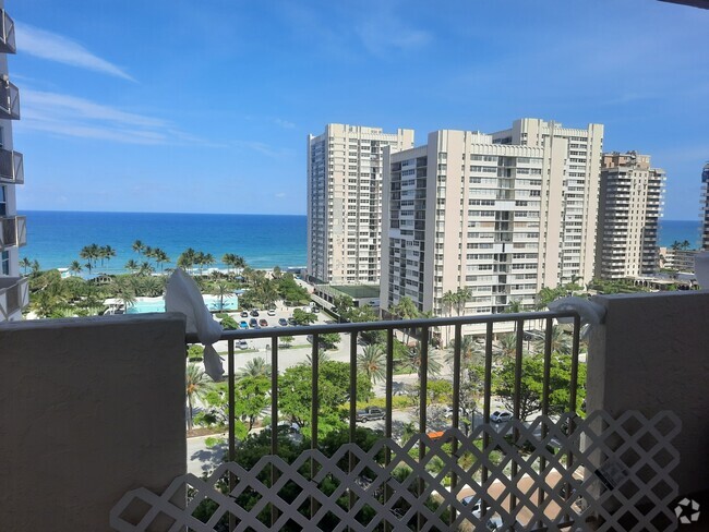 Building Photo - 1865 S Ocean Dr Unit Condominium