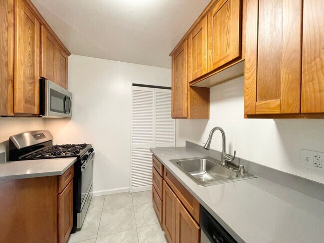 411 22nd St Unidad 01