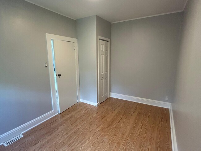 Photo - 2 Bed 1 Bath - 238 Notre Dame de Lile Unit 3