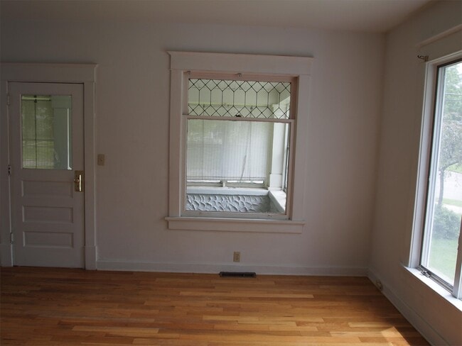 Photo - 132 Union St