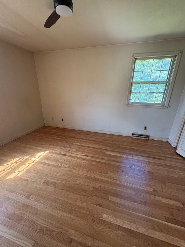 Photo - 1206 Burlington Dr