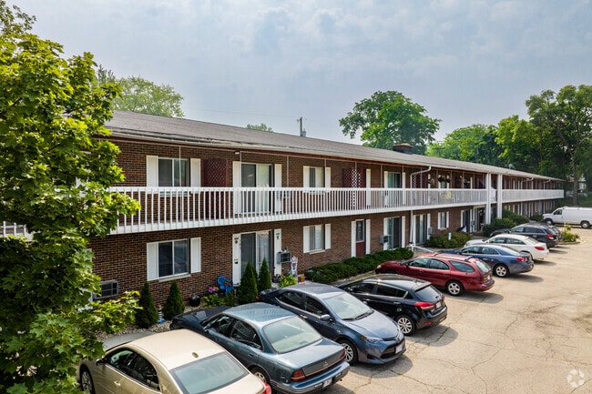 Colonial Apartments