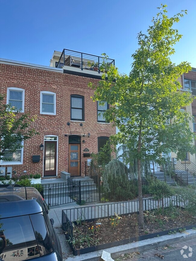 Building Photo - 1007 V St NW Rental