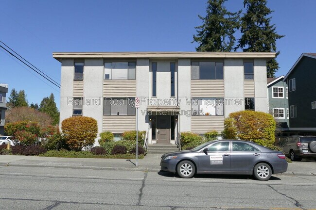 Building Photo - 3018 NW 85th St Unit 9