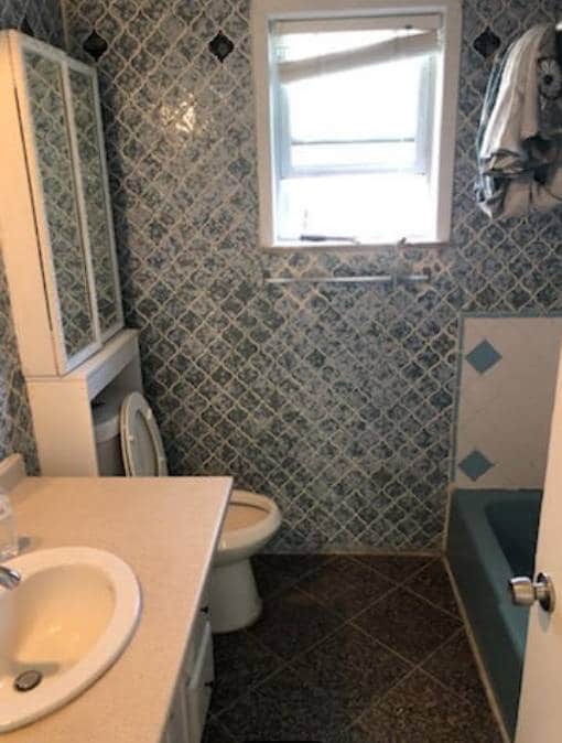 Photo - 43-75-75 163rd St