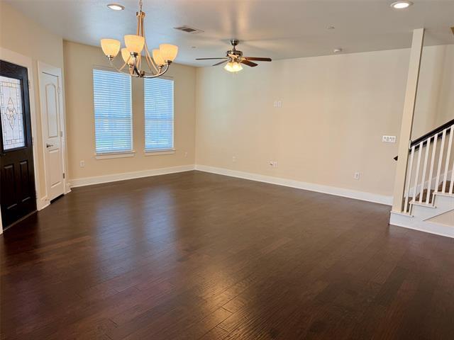 Photo - 210 Belleville Dr