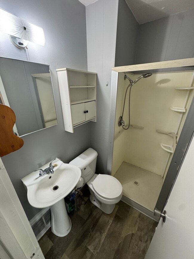 Photo - 1304 Elizabeth Ave Unit 1304 1/2 Elizabeth