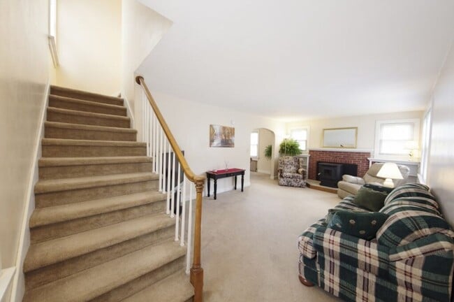 Photo - 723 S Allen St