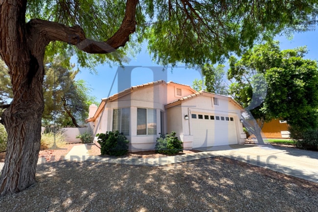 Photo - 3Bed/2Bath House at 51st Ave/Loop 101! $199 MOVE-IN SPECIAL! Ready for Immediate Move-In!