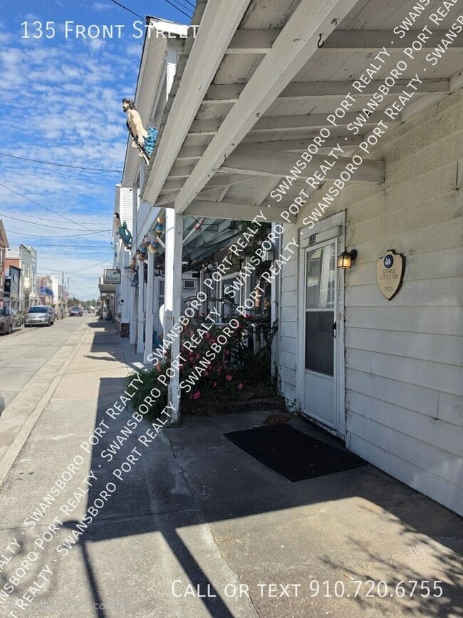 135 Front St