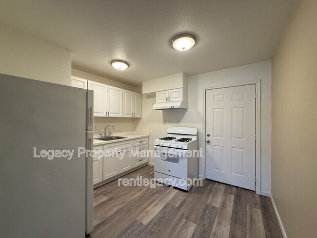 Photo - 3715 46th Ave Unit Apt 4