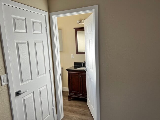 Photo - 8822 O'Melveny Ave