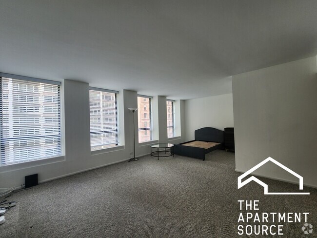 Building Photo - 260 E Chestnut St Unit 803 Rental