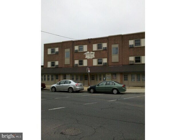Building Photo - 7807 Hasbrook Ave Unit 4 Rental