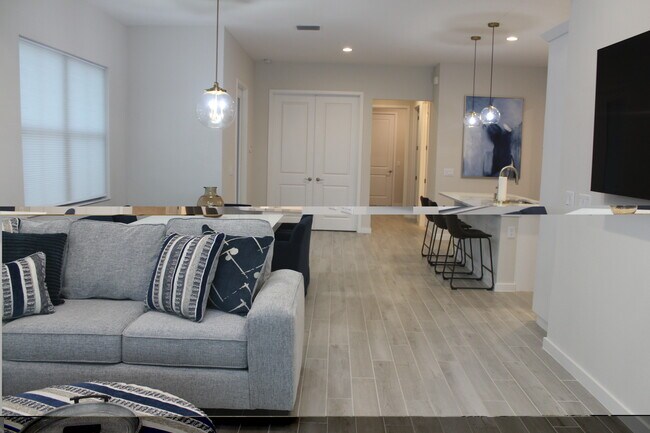 Photo - 14625 Kingfisher Loop