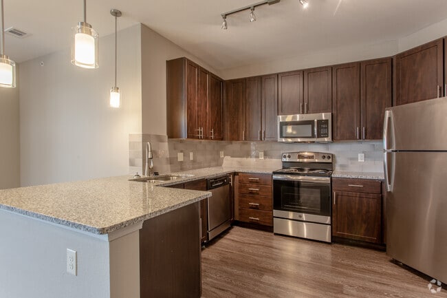 2 Br, 2 Ba, Kitchen