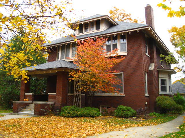 Building Photo - 222 Lafayette Ave NE Unit 1