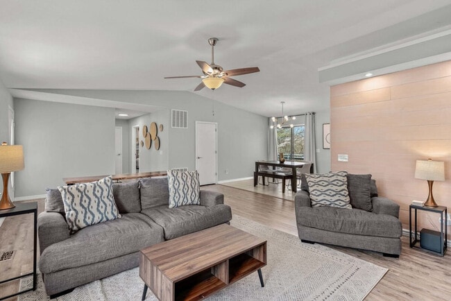 Photo - 2 Felton Ln Unidad ID1241295P