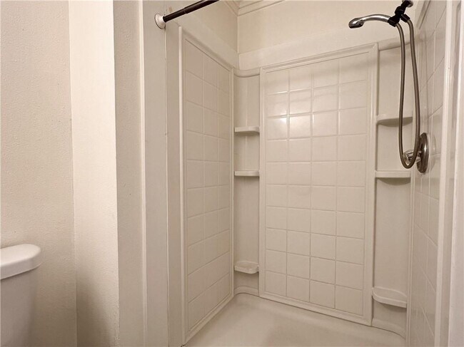 Photo - 413 Ewalt Ave Unit E2