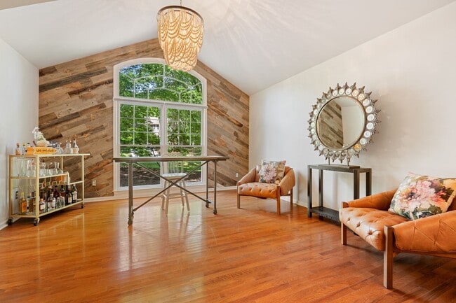 Photo - Single Family Home: Durham/Chapel Hill Line