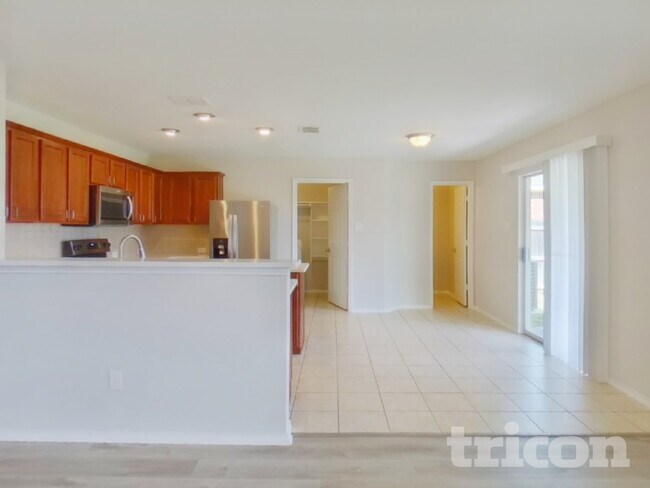 Photo - 9208 Goldenview Dr