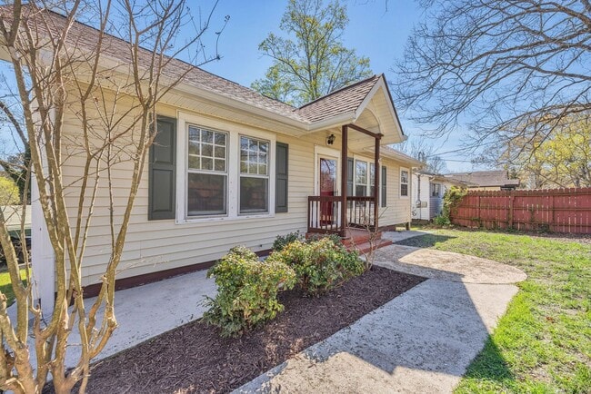 Photo - Charming 3 bed, 2 bath Rossville, GA Rental!