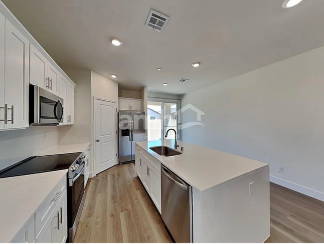 Building Photo - 510 Speckled Orchid Pl Rental