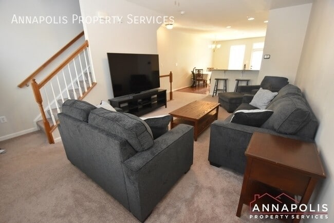 Photo - 619 Ravenwood Dr