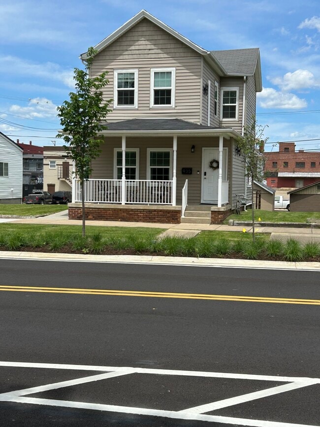 Photo - 935 3rd St Unit 935 3rd st downstairs