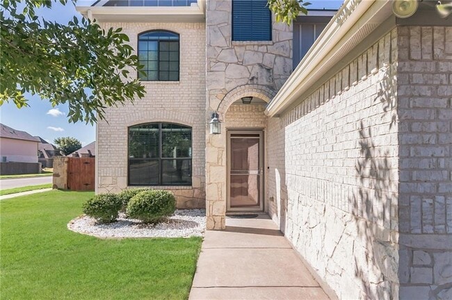 Photo - 3418 Castleton Dr