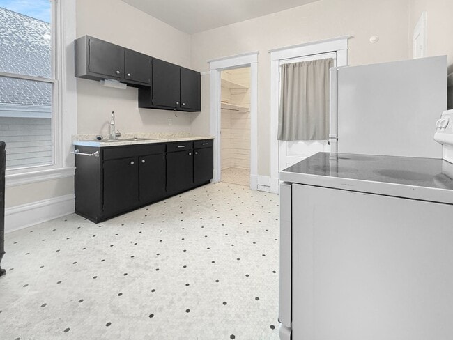 Photo - 603 Franklin Ave Unit 2